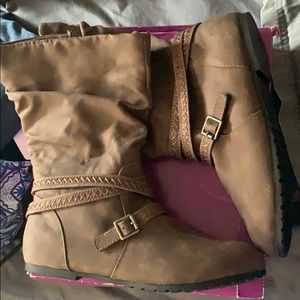 Women’s boots